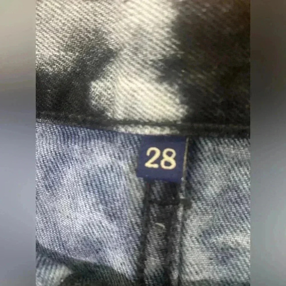 Carmar Beatriz Bleach Denim Skirt Size 28 - Picture 4 of 8